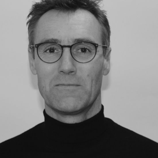 Peter Kryhlmand Fröhlich, Vice President, Business Support, DEIF A/S Peter Kryhlmand Fröhlich, Vice President, Business Support, DEIF A/S